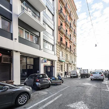 Via Niccolo Tommaseo 4 - 1
